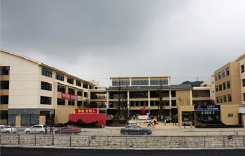 北川羌族自治县七一职业中学