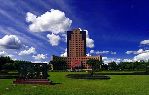 夹江县云吟职业中学校