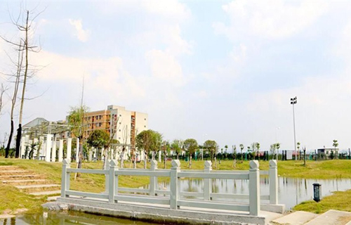 成都艺术职业学院