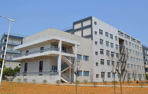 四川现代职业学院