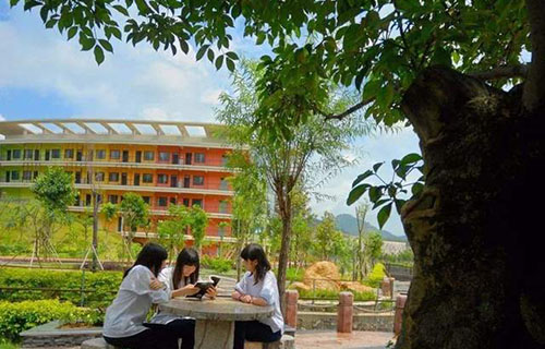 四川现代职业学院