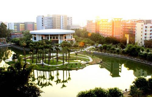 广东岭南现代技师学院