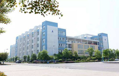 柳州医学高等专科学校附属中等卫生学校