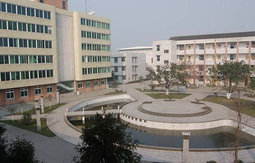 恭城瑶族自治县民族职业教育中心