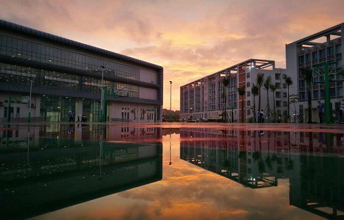 深圳宝安职业技术学校