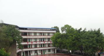 岳池白庙职业中学校