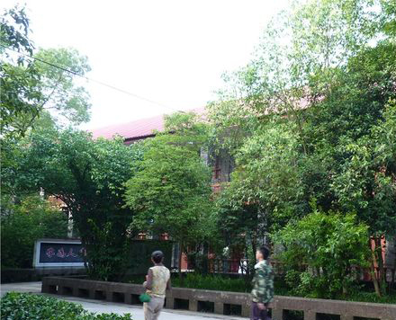 岳池白庙职业中学校