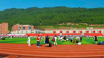 通江县职业高级中学