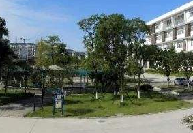 绵阳服装职业技术学校