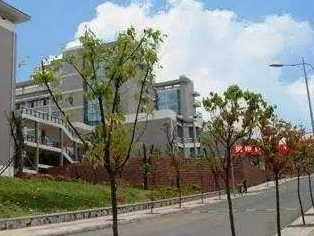 眉山交通技工学校