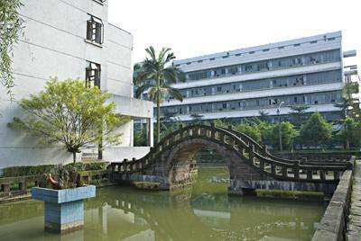 四川泸州天星影视艺术学校