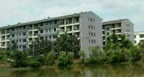 泸州市交通技工学校