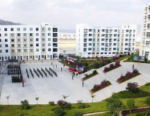 四川省马尔康民族师范学校