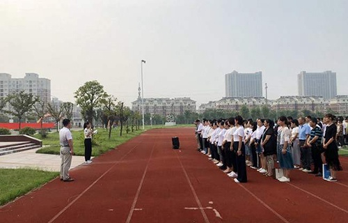 广西钦州商贸学校