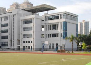 巴中市巴州区化成职业中学校