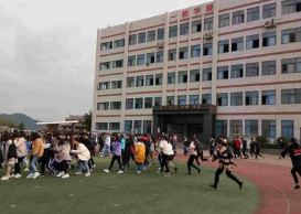 平昌通用职业技术学校