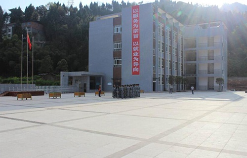贵港电子科技职业技术学校