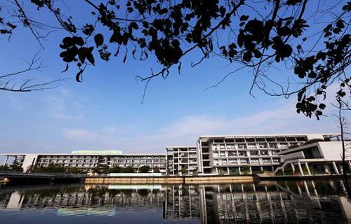 东莞华粤职业技术学校