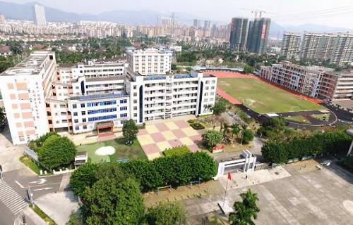 中山三乡镇理工学校