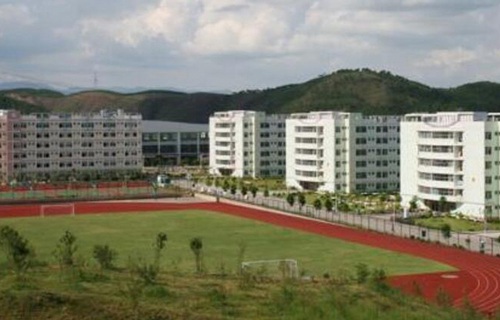 广西玉林商贸技工学校