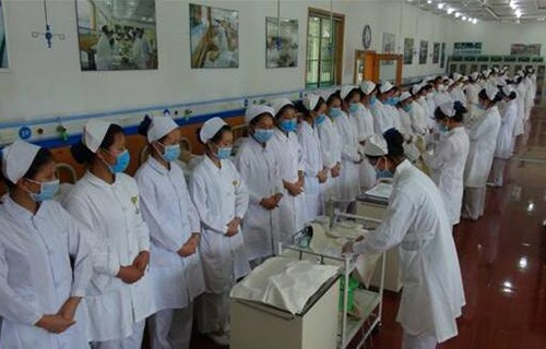 陆川县卫生学校