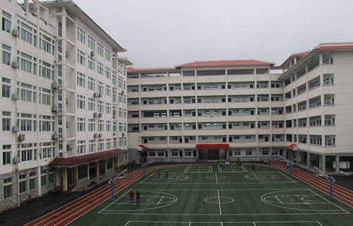 陆川县卫生学校