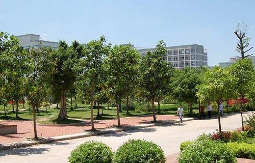 百色工程职业技术学校