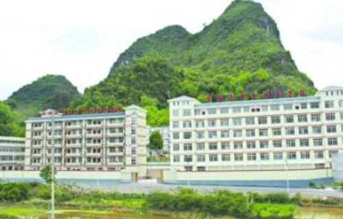 德保职业技术学校