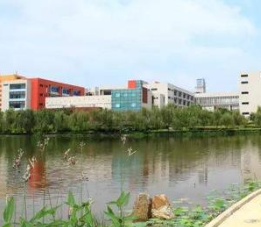 重庆医药经贸学校