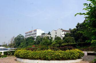 重庆市纺织技工学校