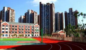 重庆市南川隆化职业中学校