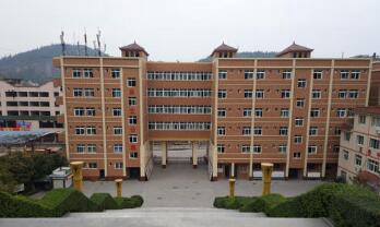 重庆涪陵创新计算机学校