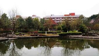 重庆市新渝技工学校