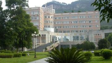 重庆三峡卫生学校