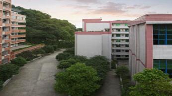 重庆南丁卫生职业学校