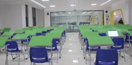 重庆中意职业技术学校