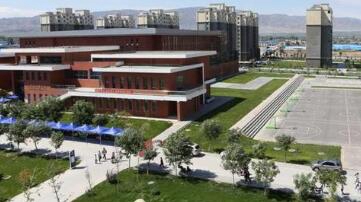 重庆人文艺术职业学校