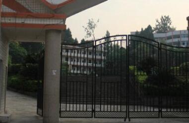 蓬安县巨龙职业中学