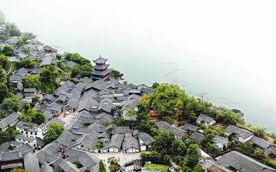 蓬安县巨龙职业中学