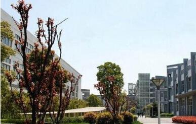 蓬安县巨龙职业中学