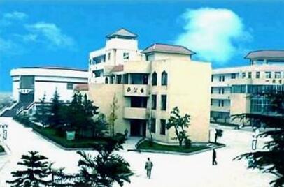 彭山职业高级中学校