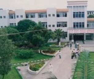 柳州汽车运输技工学校