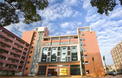 广西商贸高级技工学校