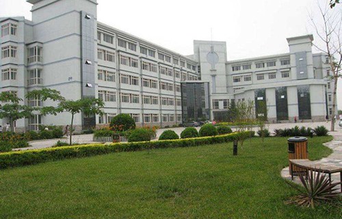 岑溪中等专业学校