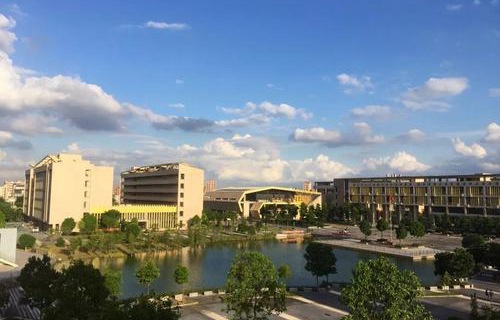 广西机械高级技工学校