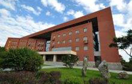 广西民族中等专业学校