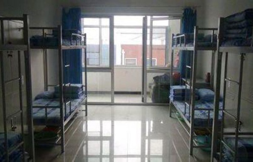 百色民族卫生学校