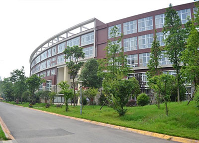 泸州电子机械学校