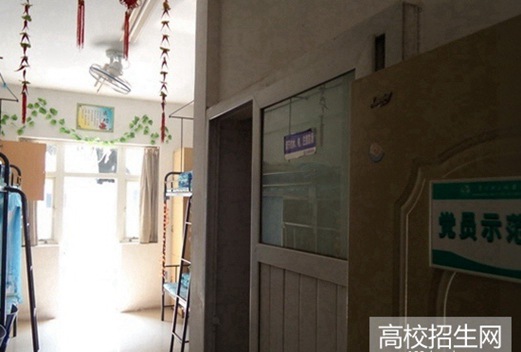 泸州市江南职业中学校