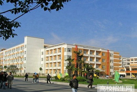 泸州市江南职业中学校